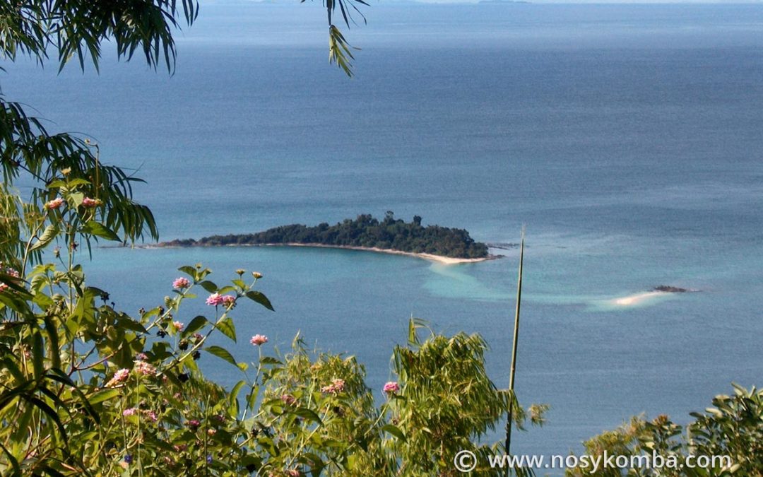 The surrounding islands